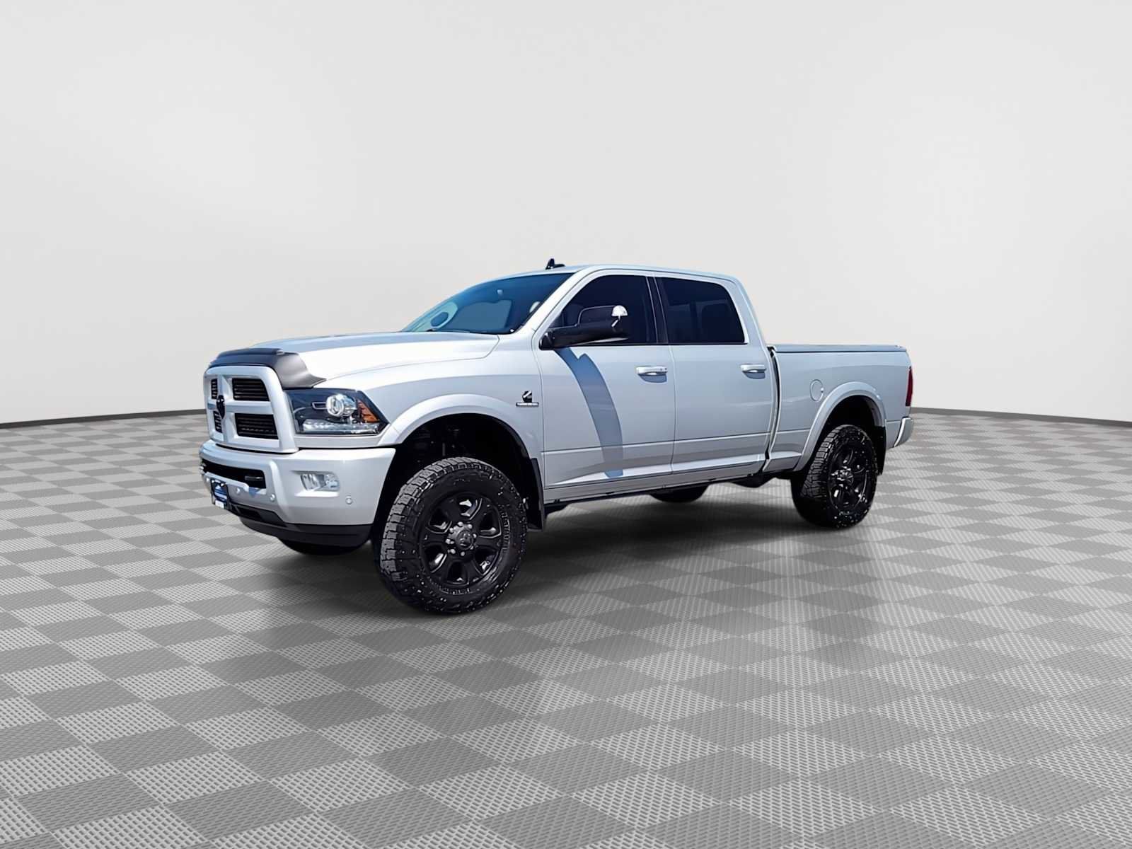 Used 2017 RAM 2500 Laramie w/ Sport Appearance Group AWD/4WD image 4