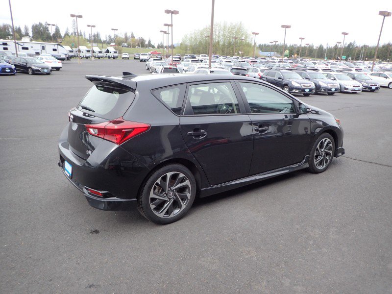 Used 2018 Toyota Corolla iM image 5