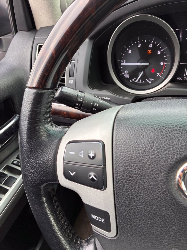 Used 2013 Toyota Land Cruiser AWD/4WD image 34