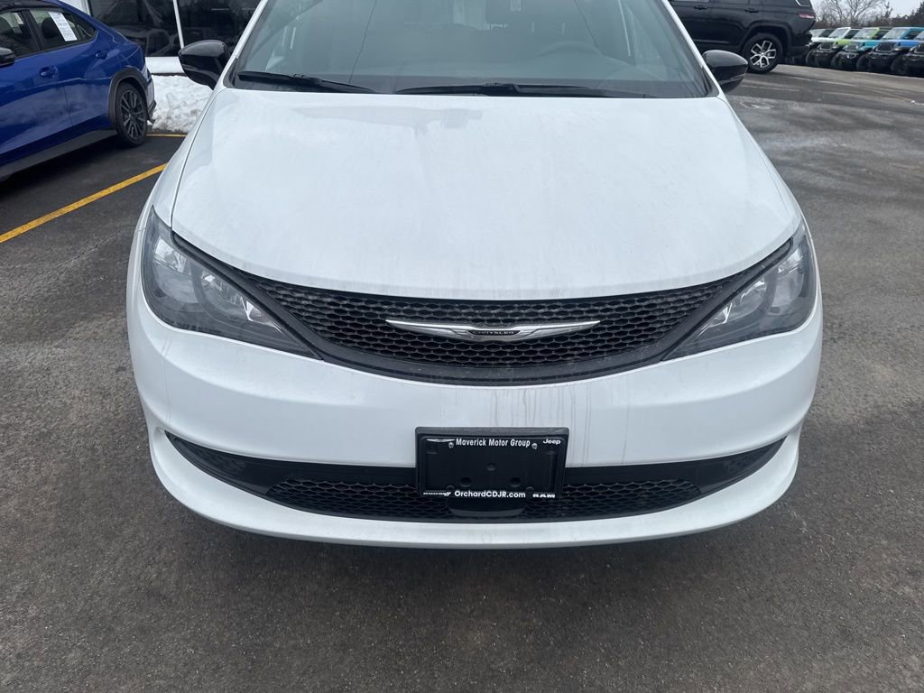 New 2026 Chrysler Voyager LX FWD image 9