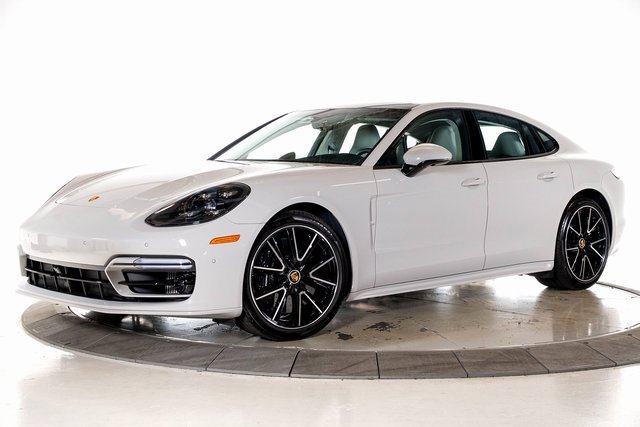 Used 2023 Porsche Panamera Turbo S image 1