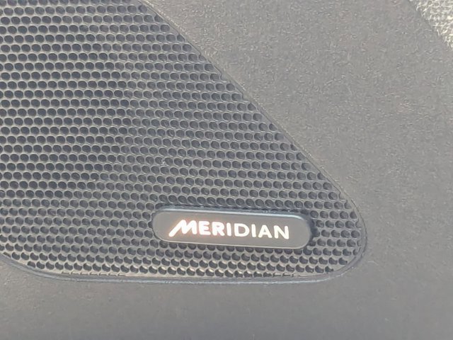 Used 2020 Jaguar F-PACE R-Sport AWD/4WD image 11