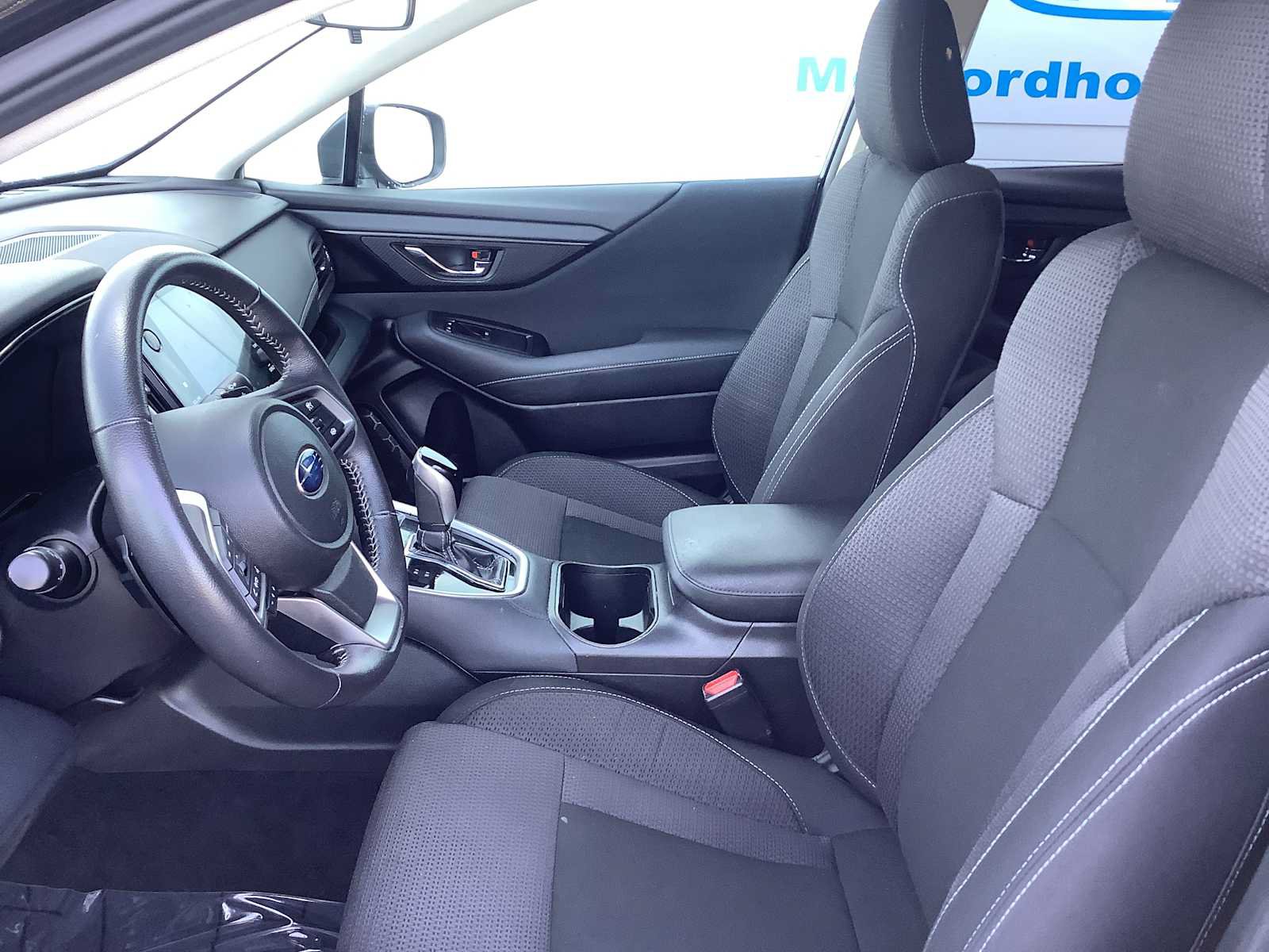Used 2023 Subaru Outback Premium AWD/4WD image 2