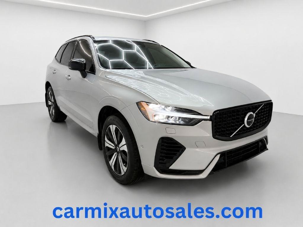 Used 2025 Volvo XC60 T8 Plus w/ Climate Package AWD/4WD image 1