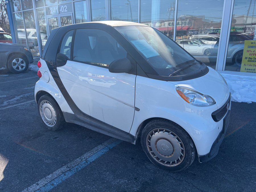 Used 2013 smart fortwo pure RWD image 3