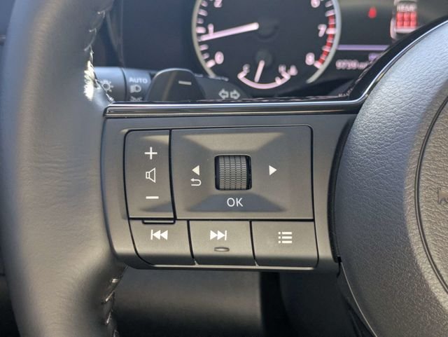 Used 2024 Nissan Pathfinder SL FWD image 28