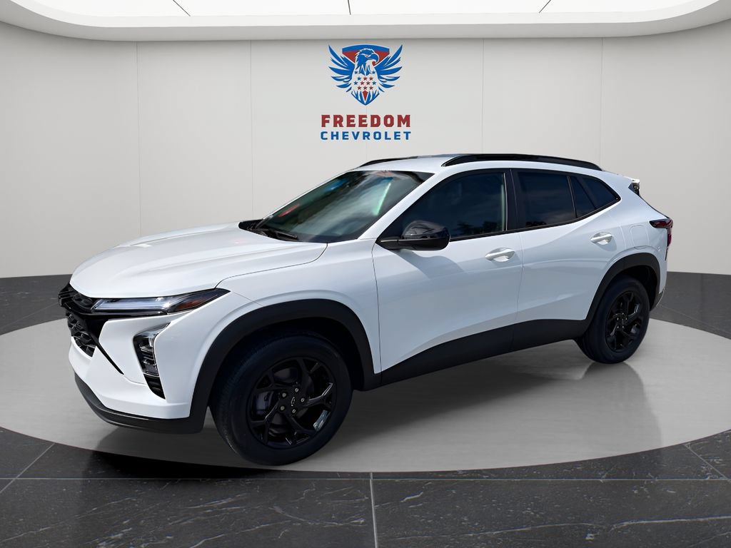 New 2026 Chevrolet Trax LT w/ Driver Confidence Package FWD image 2