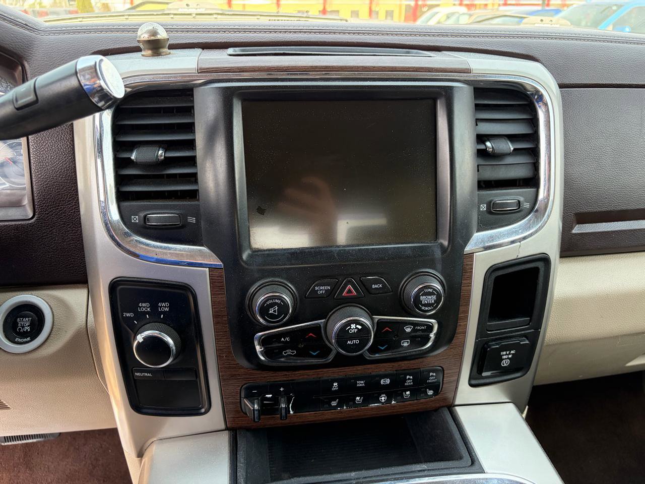 Used 2016 RAM 2500 Laramie w/ Convenience Group image 11