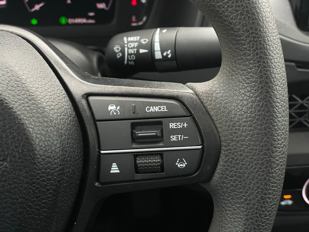 Certified 2025 Honda Accord SE image 14