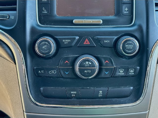 Used 2014 Jeep Grand Cherokee Laredo w/ All Weather Capability Group AWD/4WD image 15