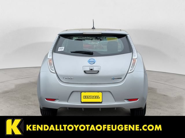 Used 2016 Nissan Leaf SL FWD image 6