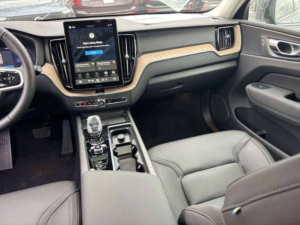 New 2026 Volvo XC60 B5 Plus w/ Protection Package Premier image 30