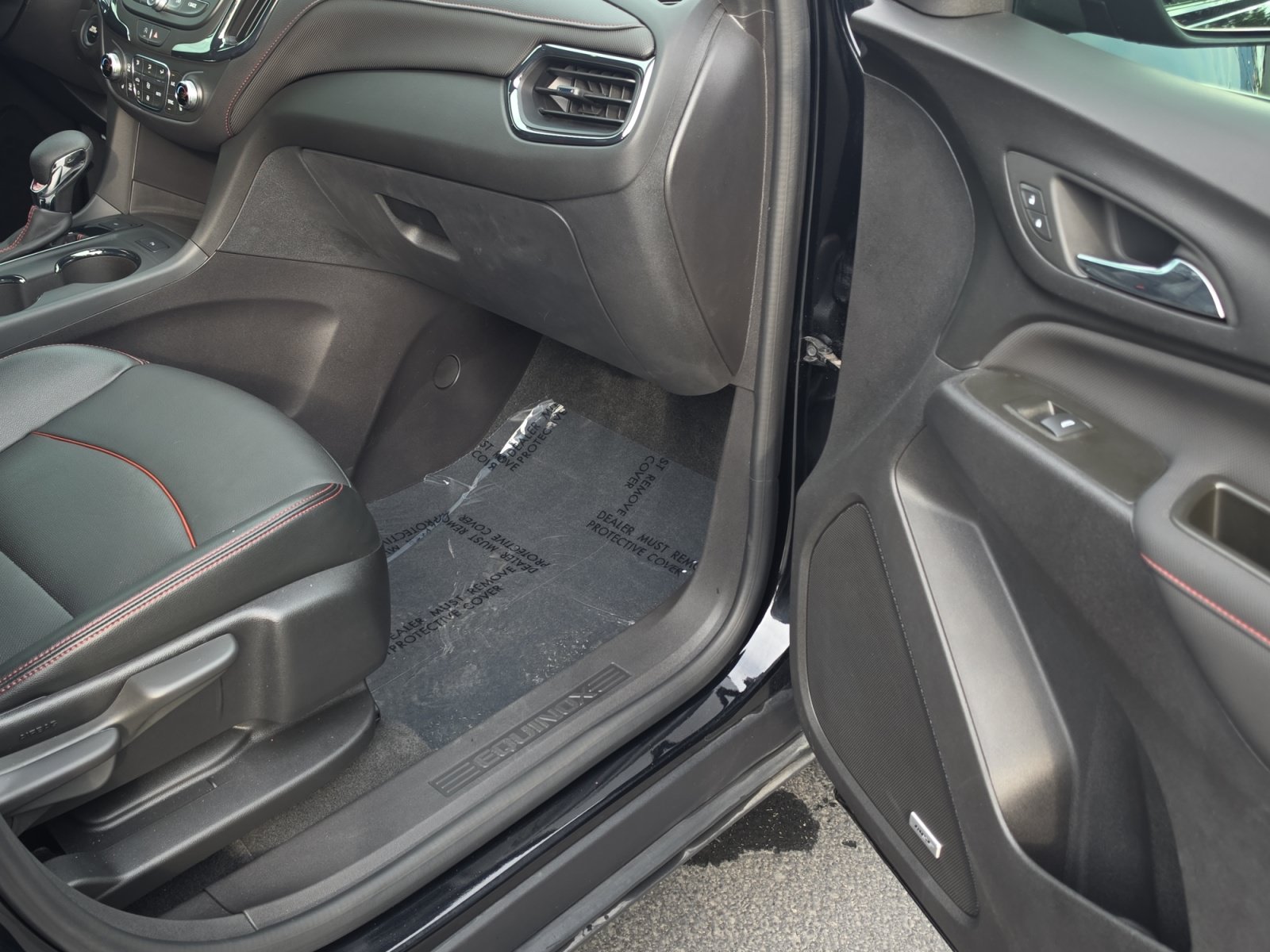 Certified 2024 Chevrolet Equinox RS w/ RS Leather Package AWD/4WD image 29