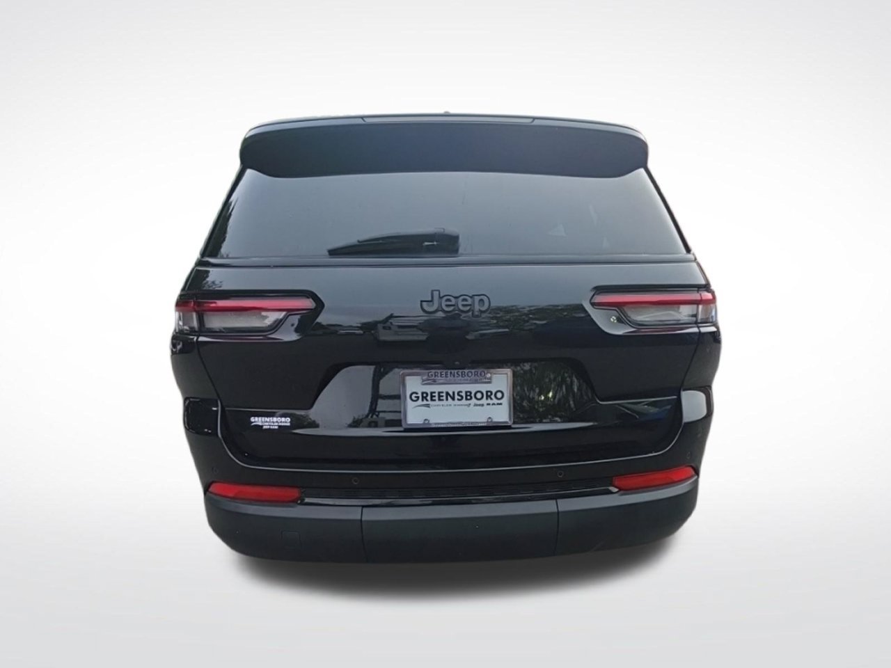 Used 2024 Jeep Grand Cherokee L Laredo RWD image 5