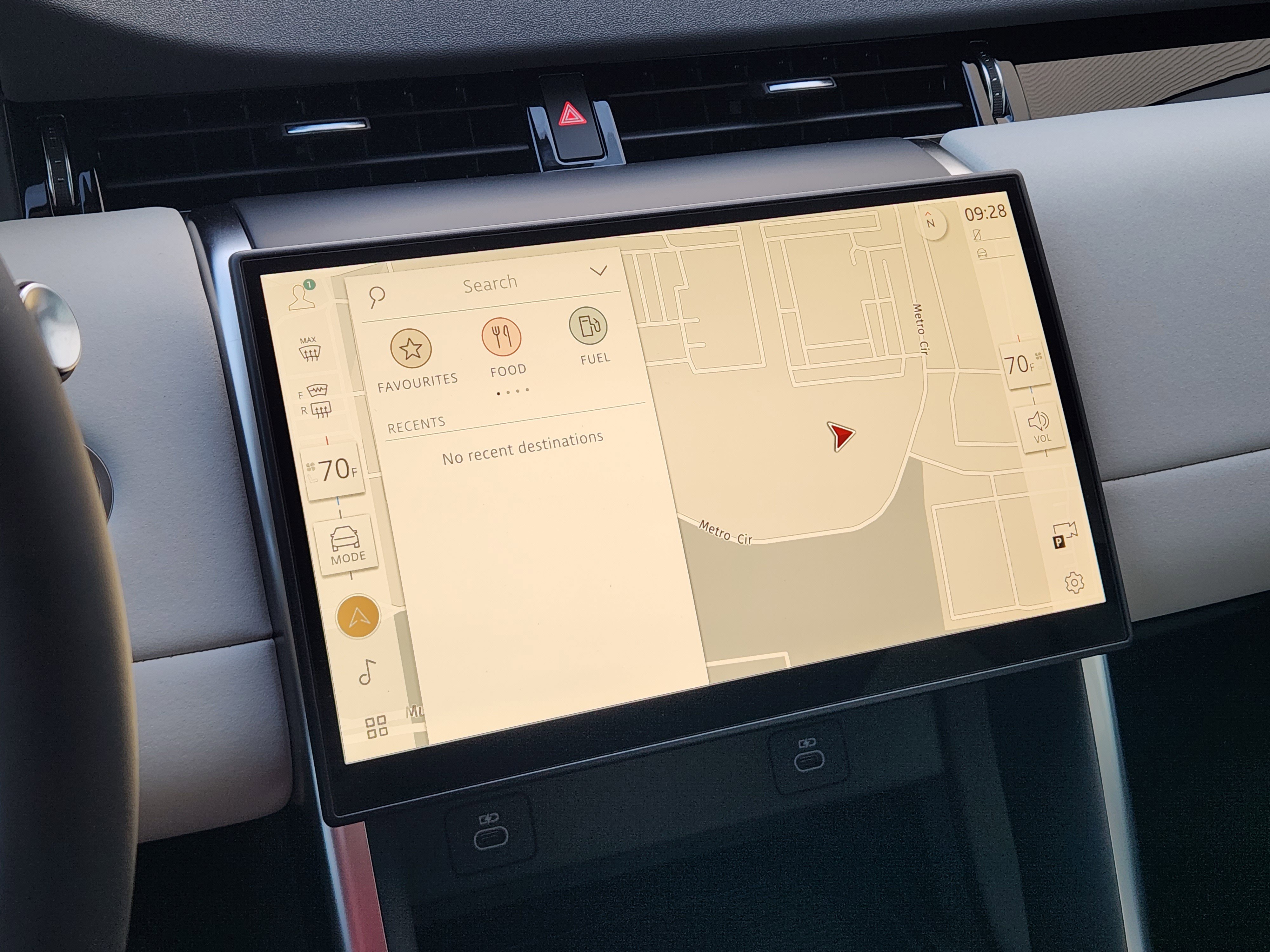 New 2025 Land Rover Discovery Sport S image 18