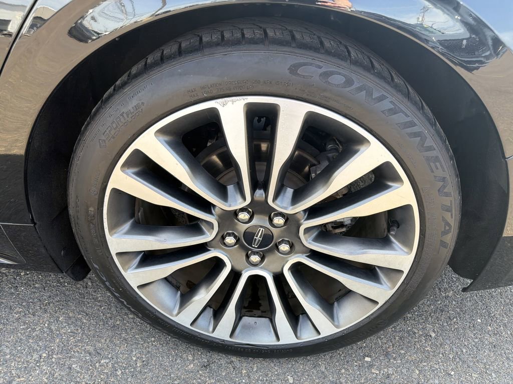 Used 2019 Lincoln Continental Reserve AWD/4WD image 31