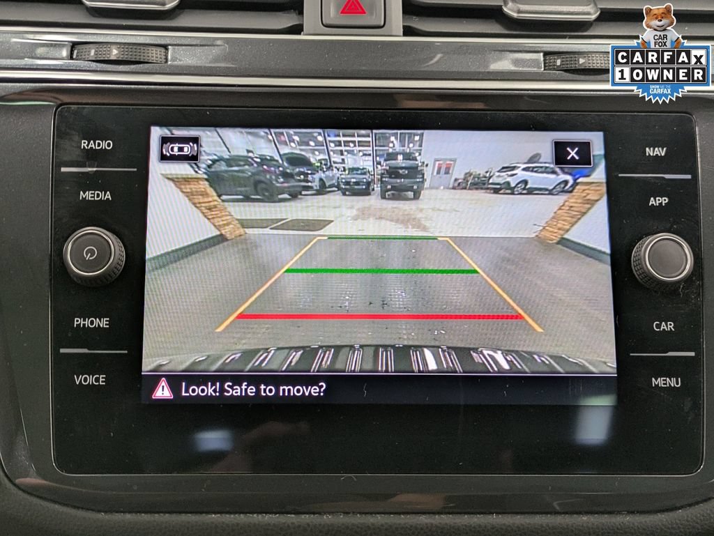 Used 2023 Volkswagen Tiguan SEL R-Line AWD/4WD image 15