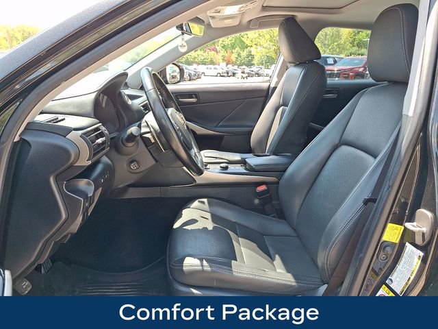 Used 2018 Lexus IS 300 AWD w/ Comfort Package image 2