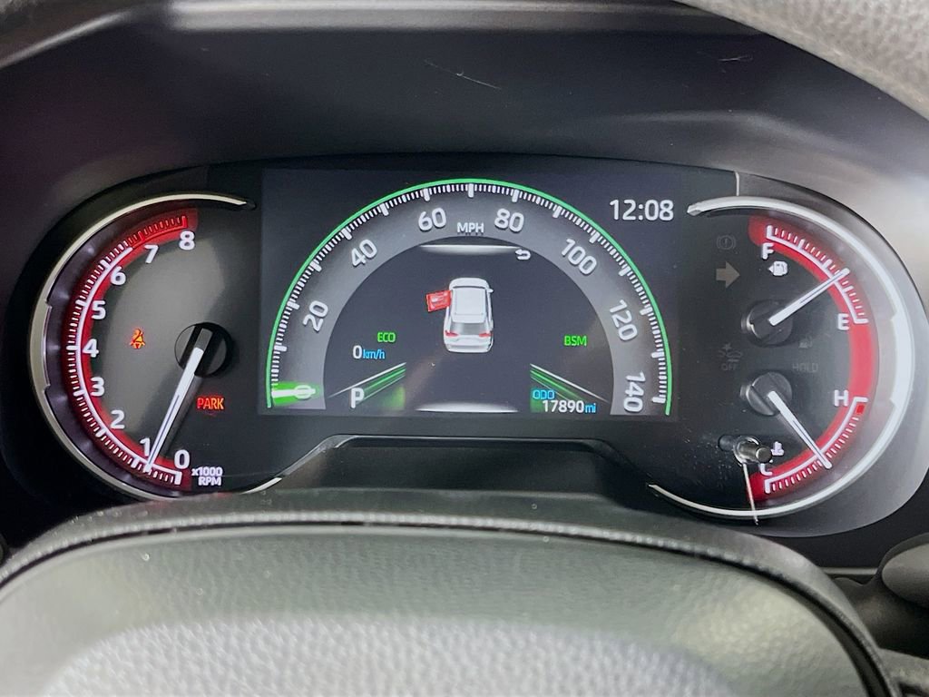 Used 2025 Toyota RAV4 XLE w/ Convenience Package FWD image 18