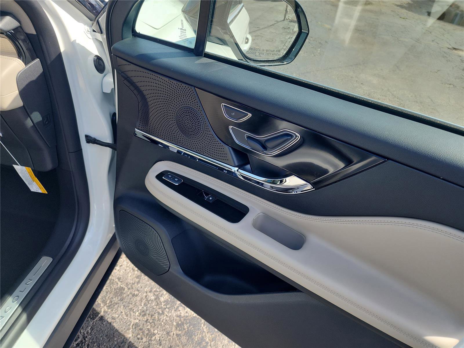 New 2026 Lincoln Corsair Premiere image 24