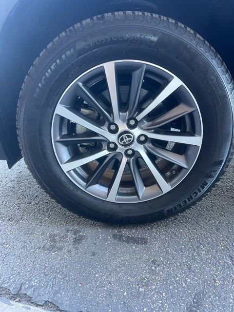 Used 2019 Toyota Highlander XLE image 34