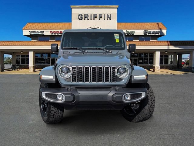 Used 2025 Jeep Wrangler Unlimited Sahara AWD/4WD image 12