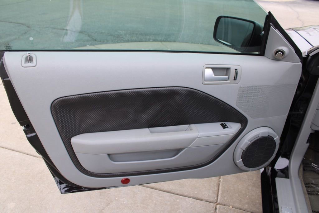 Used 2007 Ford Mustang GT Premium image 18