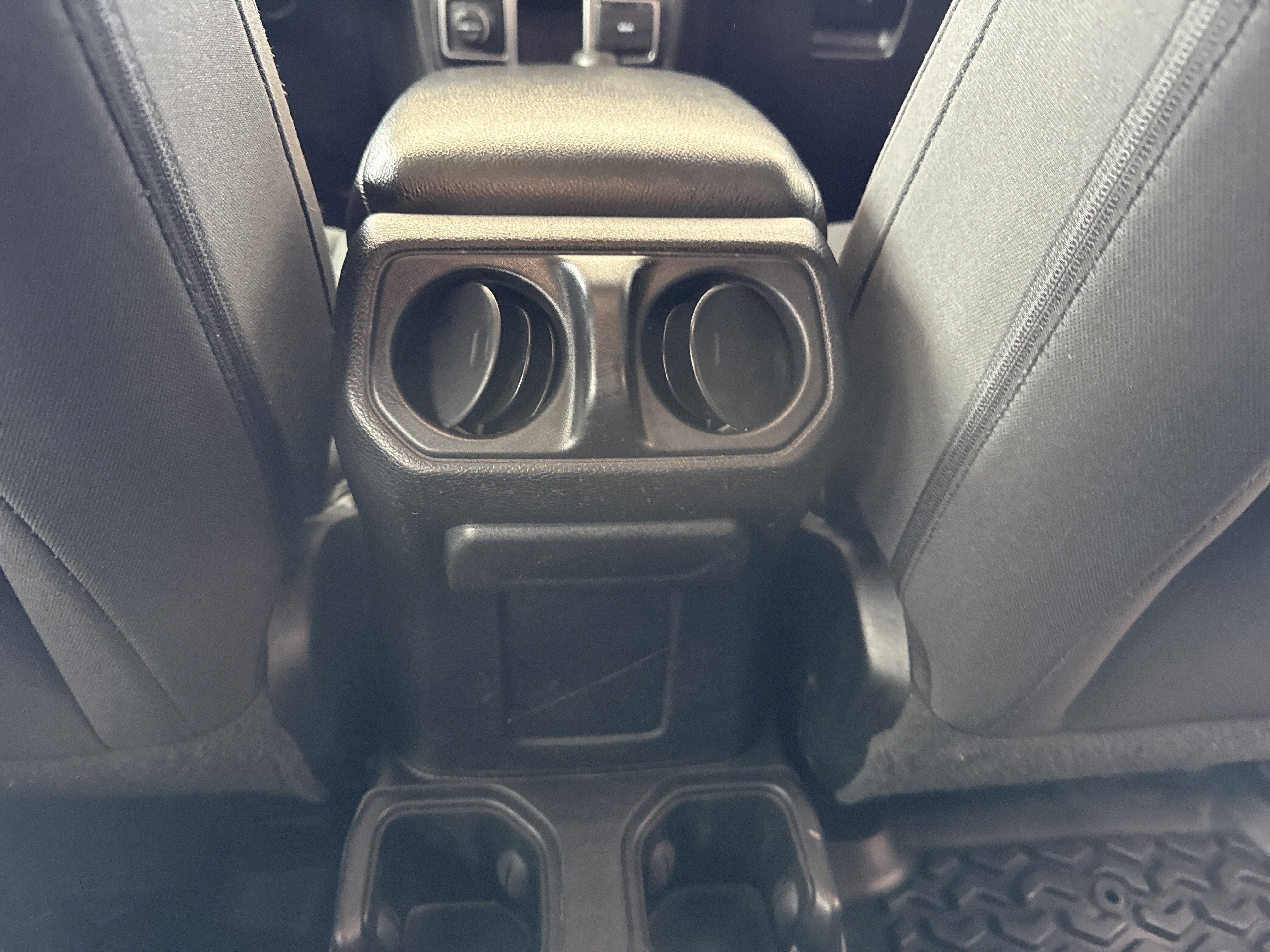 Used 2020 Jeep Wrangler Unlimited Sport AWD/4WD image 12