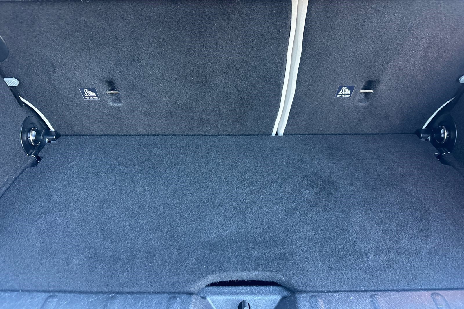 Used 2021 MINI Cooper SE w/ 8.8" Touchscreen Nav Package image 18