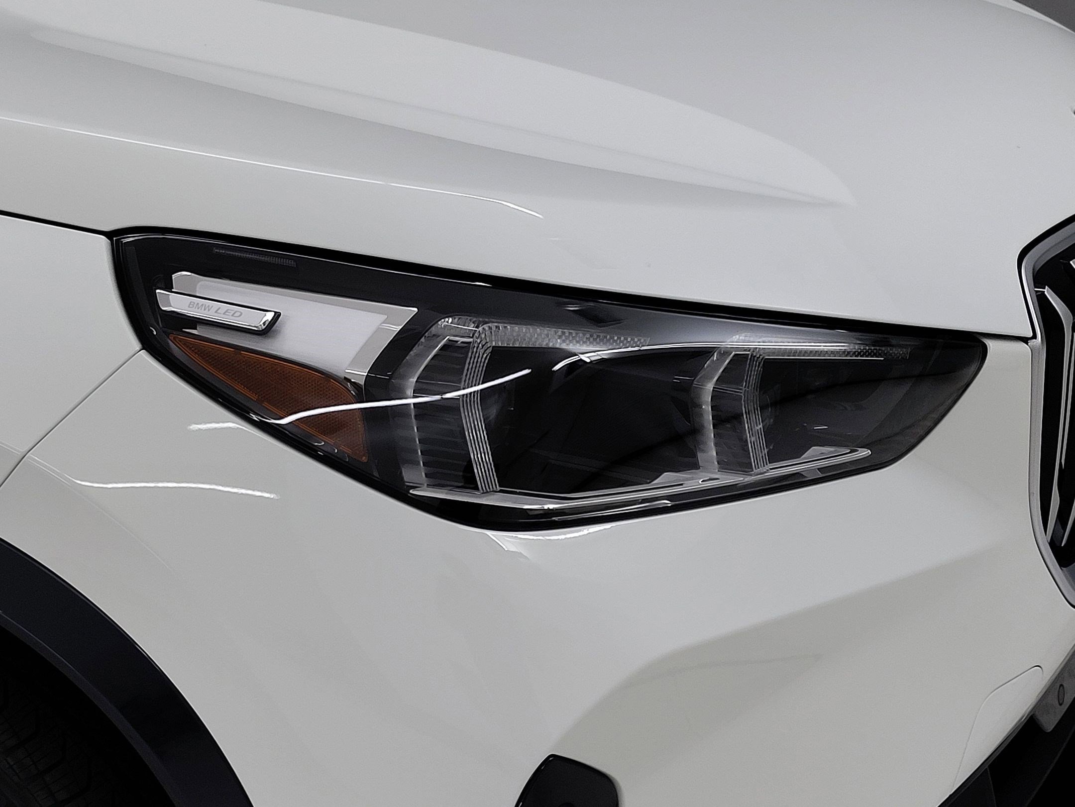 Used 2026 BMW X1 xDrive28i image 3
