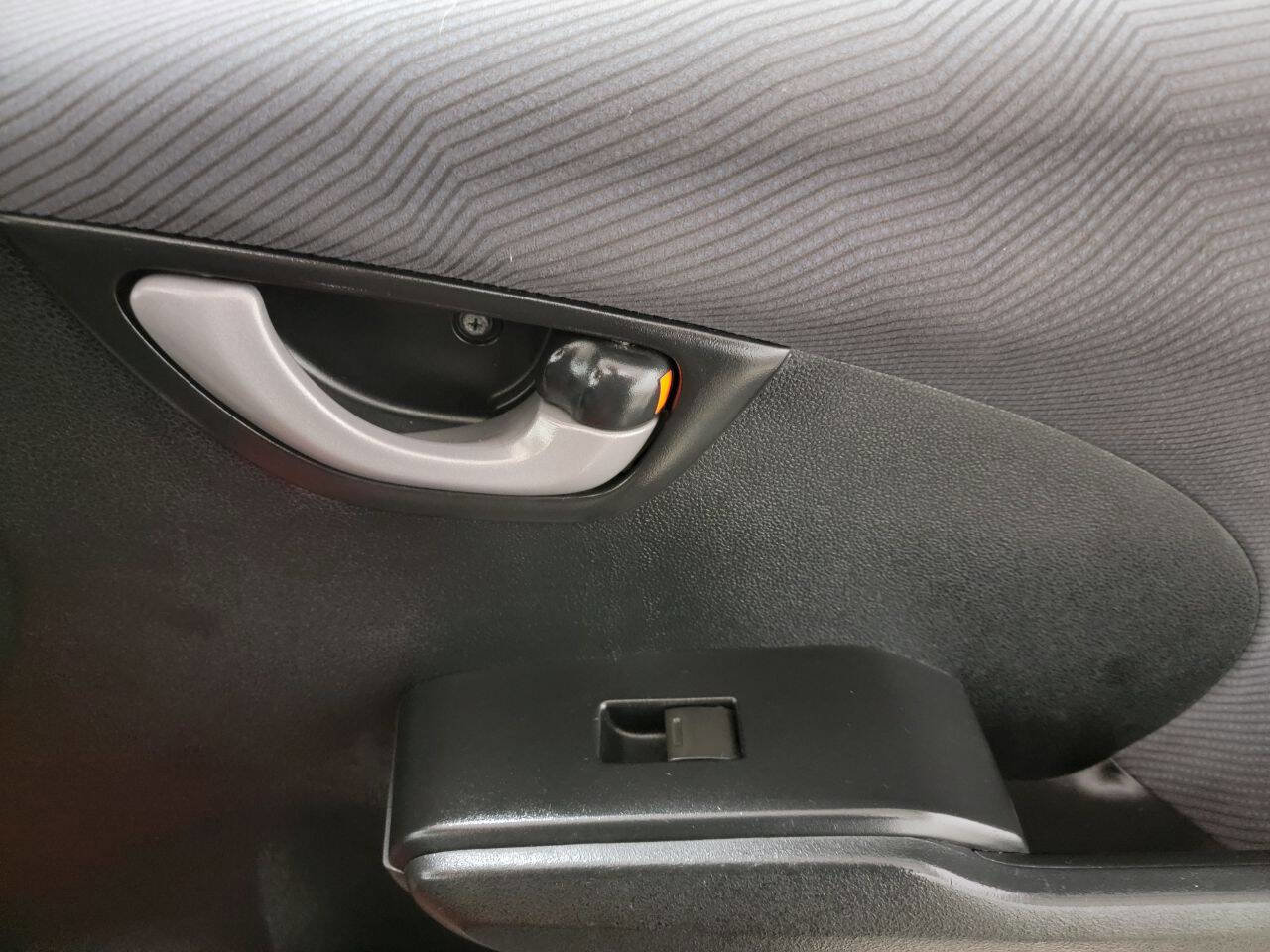Used 2010 Honda Fit image 24