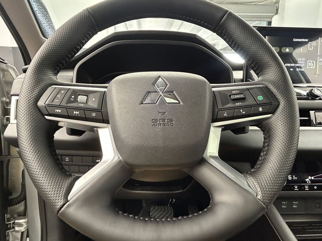 New 2026 Mitsubishi Outlander SE FWD image 25