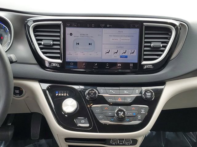 Used 2023 Chrysler Pacifica Touring-L FWD image 24