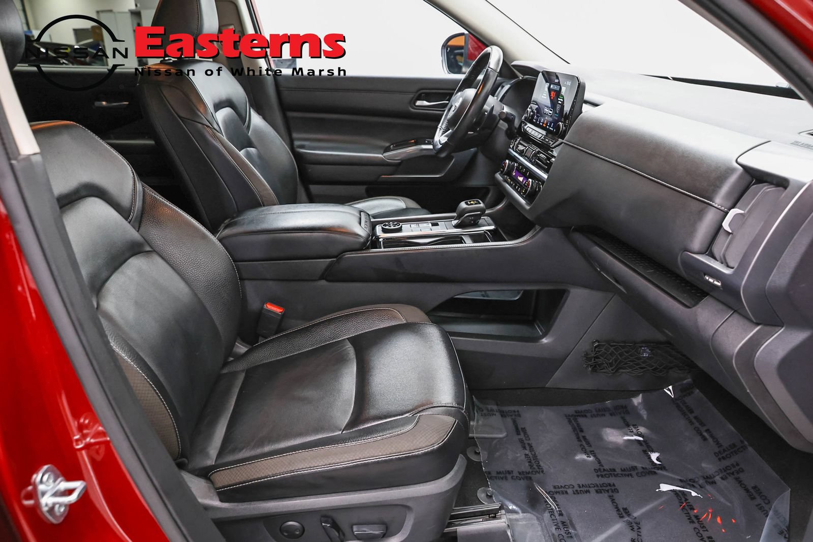 Used 2023 Nissan Pathfinder SL w/ Lighting Package (N92) AWD/4WD image 23