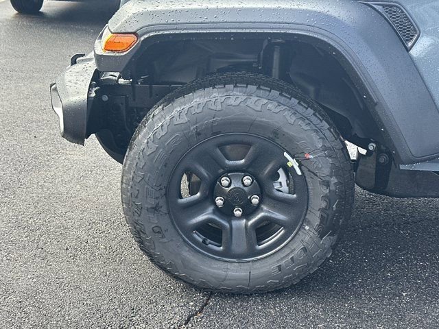 New 2026 Jeep Gladiator Sport AWD/4WD image 11