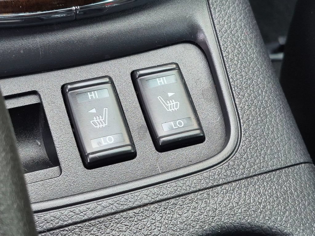 Used 2014 Nissan Sentra SL w/ Premium Package FWD image 22