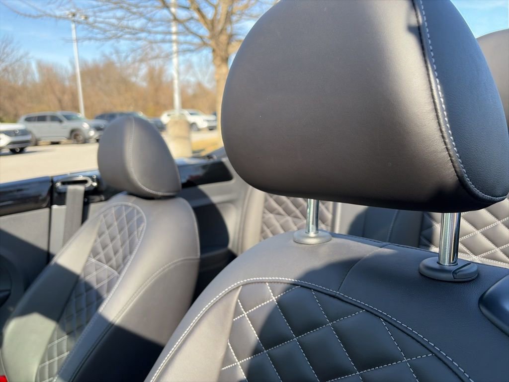 Used 2019 Volkswagen Beetle 2.0T Final Edition SEL FWD image 22