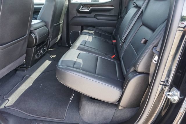 Used 2025 GMC Sierra 1500 SLT AWD/4WD image 21
