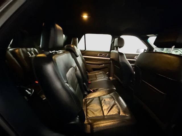 Used 2016 Ford Explorer XLT w/ Equipment Group 202A image 28