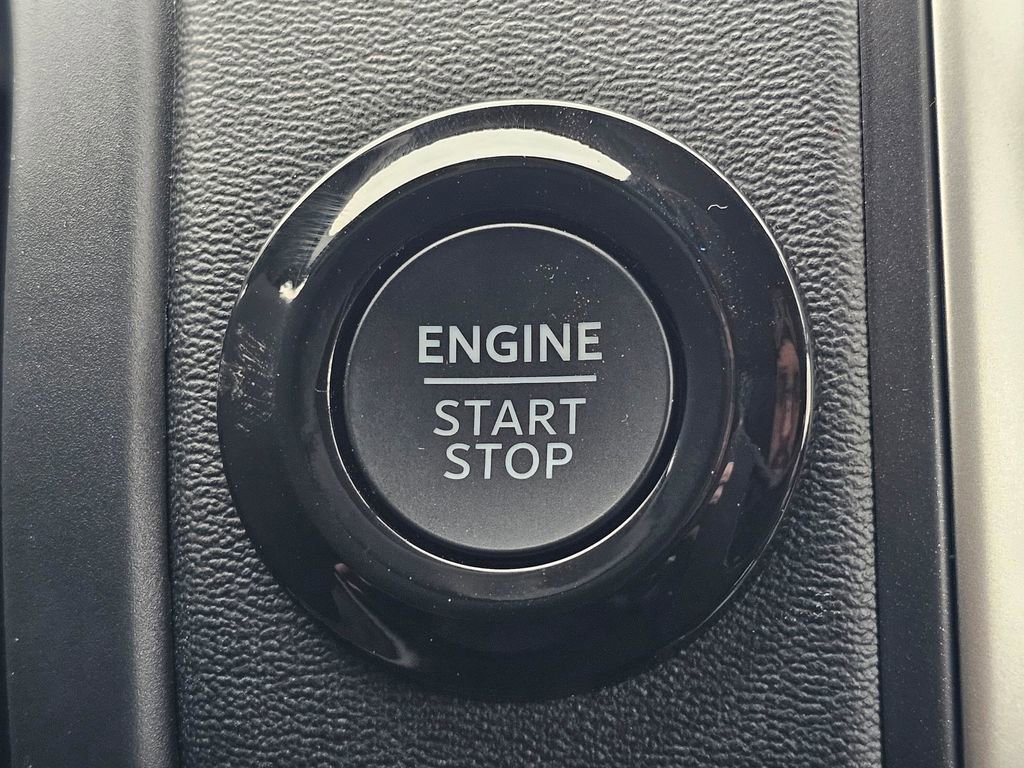 New 2026 Ford Expedition Active image 22