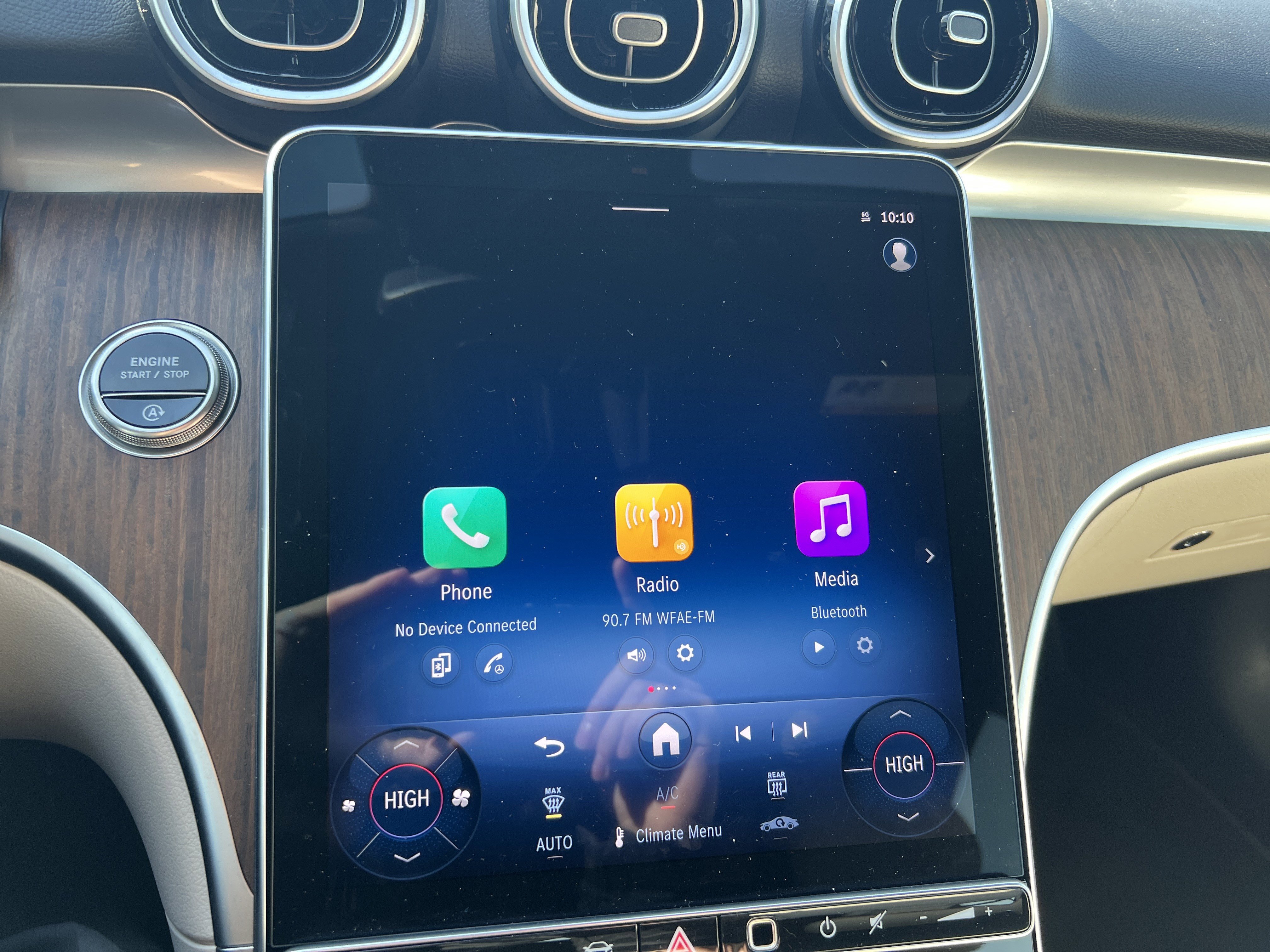 Certified 2025 Mercedes-Benz C 300 4MATIC Sedan image 29