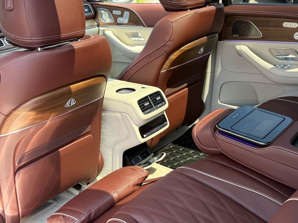 Certified 2024 Mercedes-Benz Maybach GLS 600 4MATIC image 16