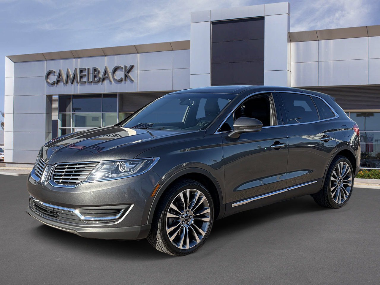 Used 2017 Lincoln MKX Reserve w/ Lincoln MKX Climate Package AWD/4WD image 2