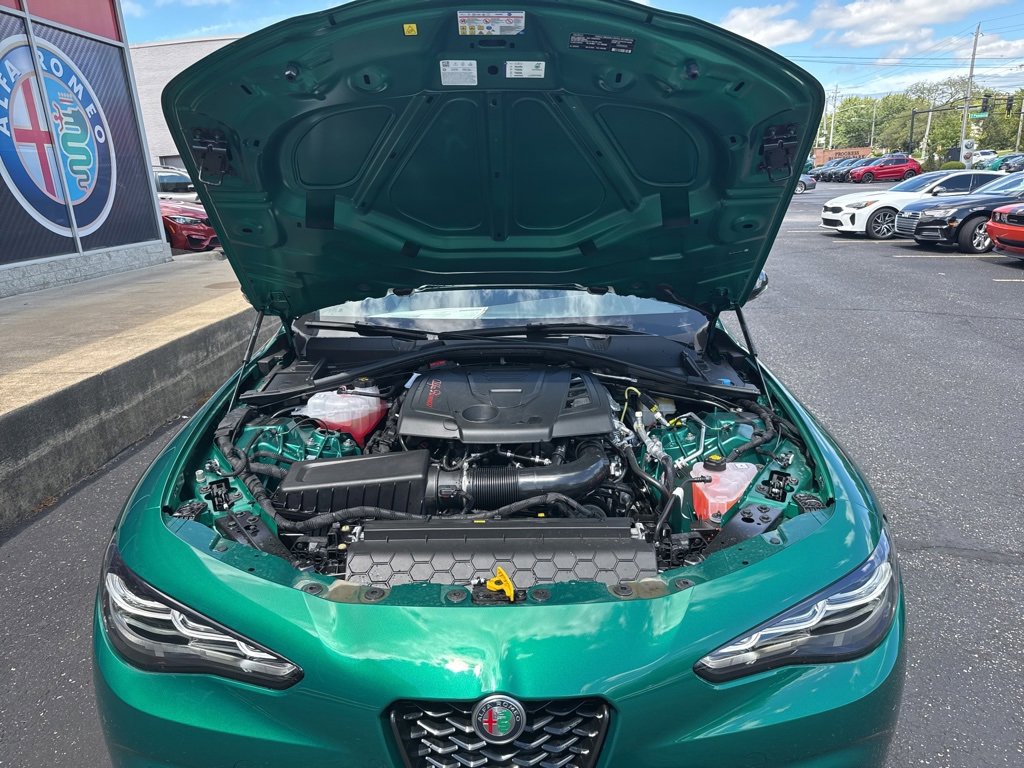 New 2025 Alfa Romeo Giulia AWD w/ Driving Assist Package image 24