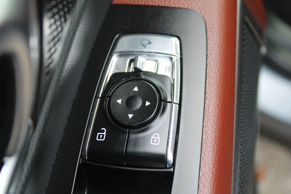 Certified 2024 Kia Telluride EX w/ EX Captain's Chair Package image 23