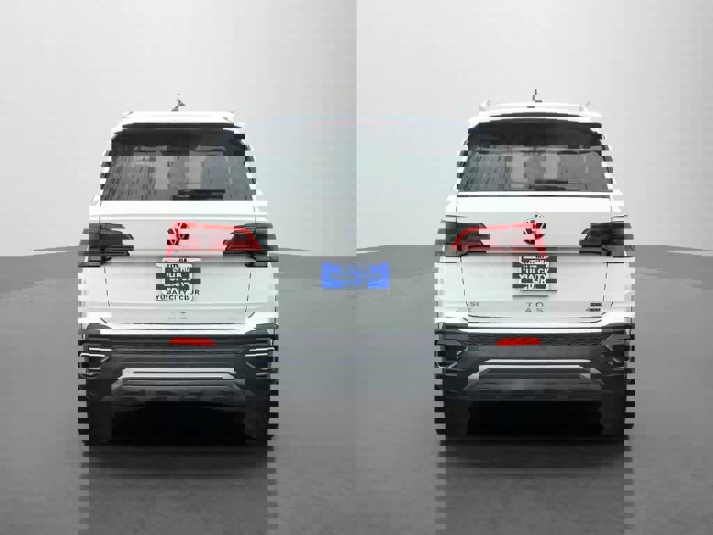 Used 2022 Volkswagen Taos SE w/ Panoramic Sunroof Package image 5