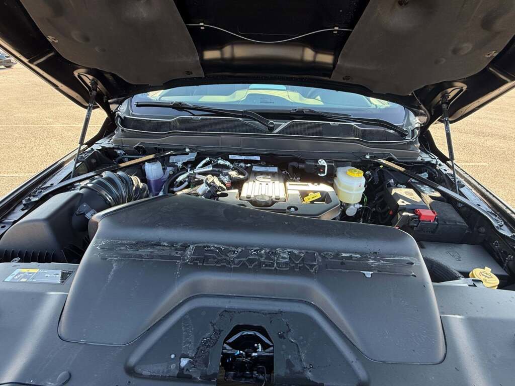 New 2026 RAM 2500 Limited image 25