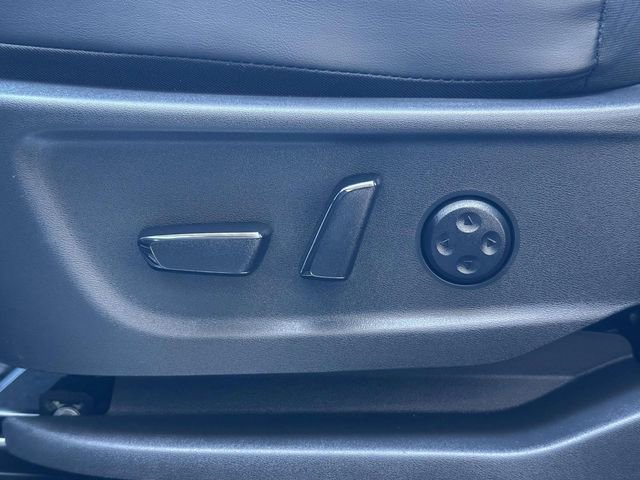 Used 2023 Nissan Ariya AWD image 14