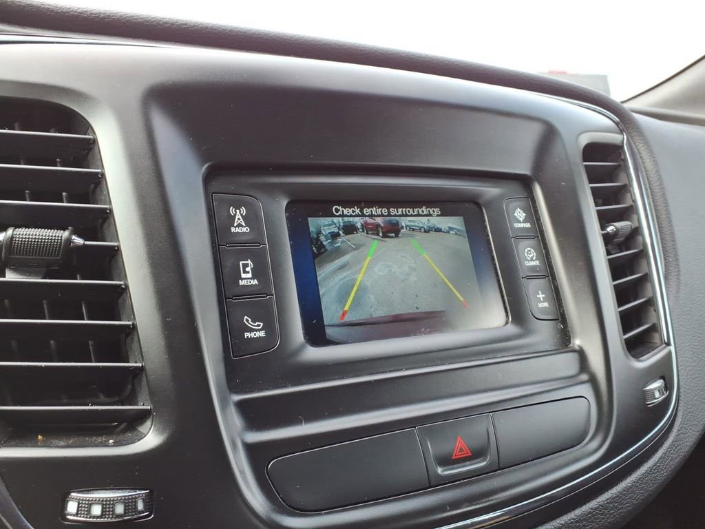 Used 2016 Chrysler 200 S w/ Comfort Group image 18