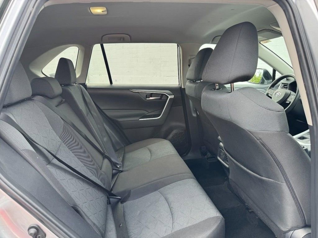 Used 2025 Toyota RAV4 XLE image 11